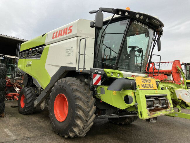 Remplacement et réparation de vitrage sur tous les engins agricoles.